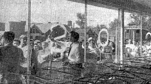 Browns Supermarket - grand opening (1946 Sep 19) 2