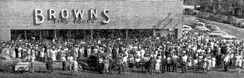 Browns Supermarket - grand opening (1946 Sep 19)