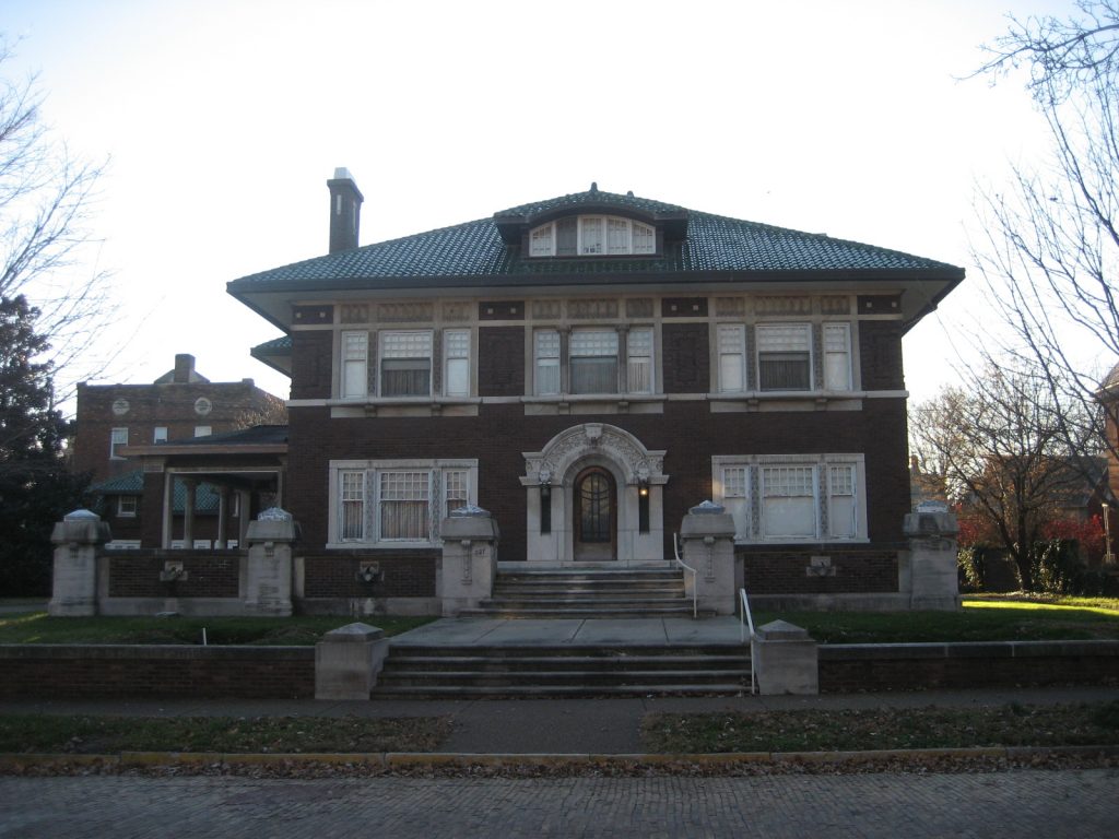 Fendrich house at 827 SE 1st St 